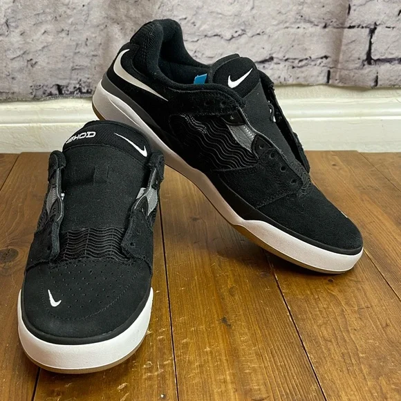 Nike SB Ishod Wair "Black/White" sneakers size 8 - Picture 1 of 9